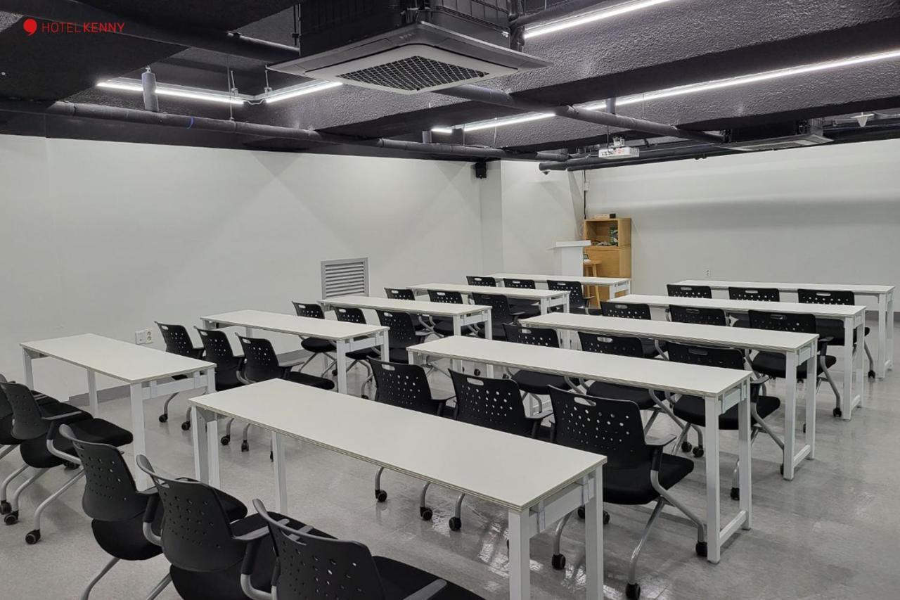 Hotel Kenny Yeosu Bagian luar foto