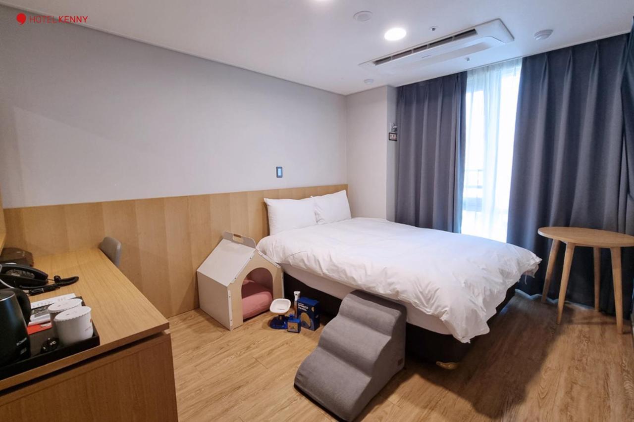 Hotel Kenny Yeosu Bagian luar foto